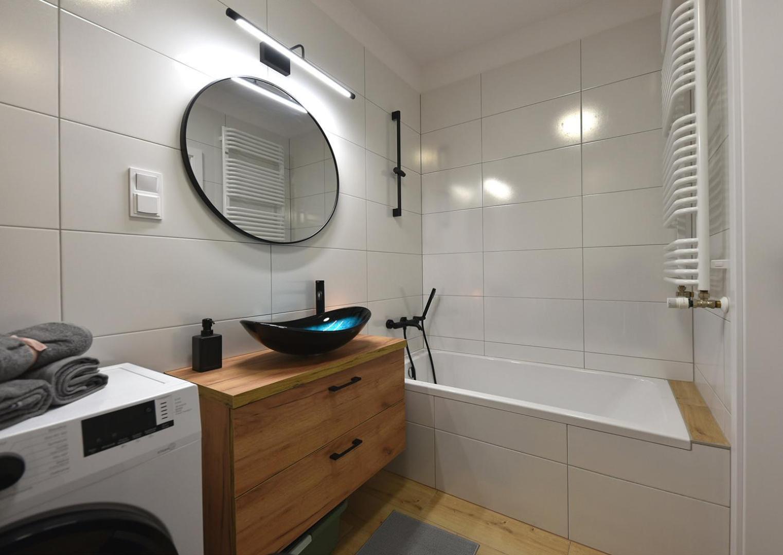Apartment Superapart Prymasa 1000-lecia 6a, Hidden Gem - Ideal For Relaxation & Escapes