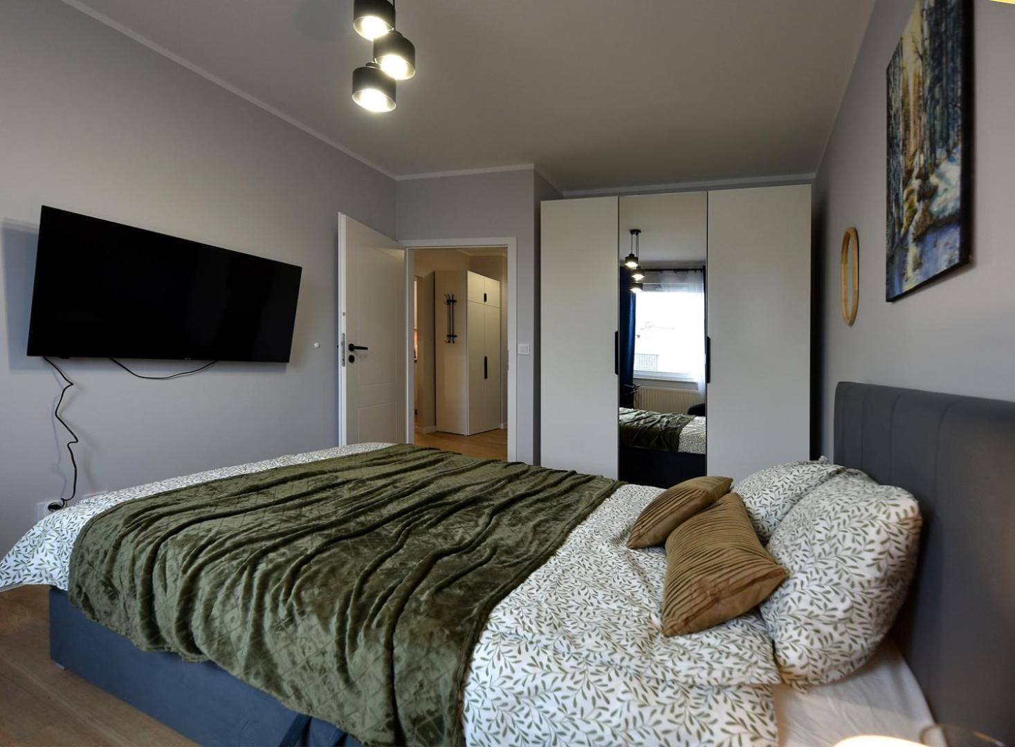 Apartment Superapart Prymasa 1000-lecia 6a, Hidden Gem - Ideal For Relaxation & Escapes *