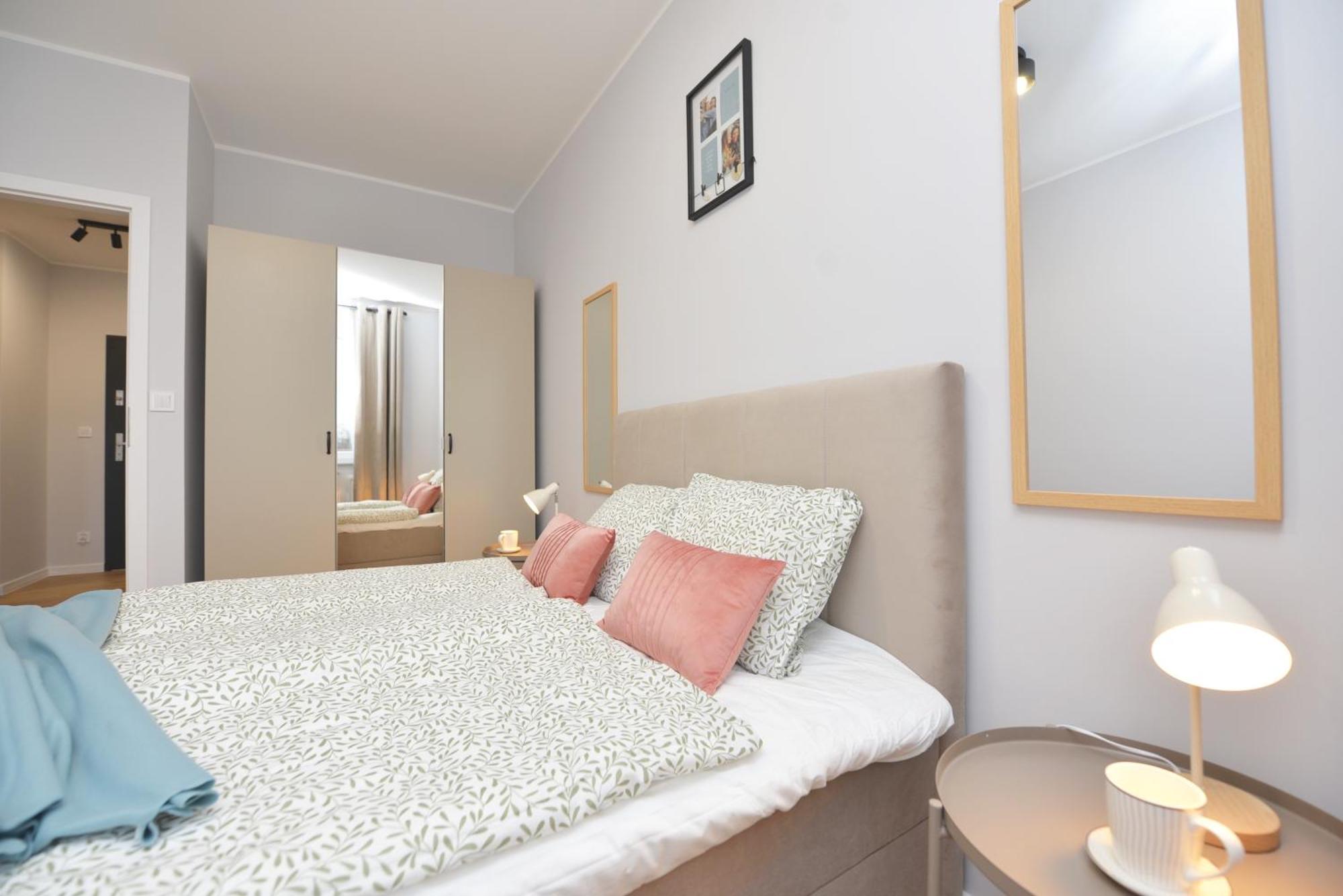 Apartment Superapart Prymasa 1000-lecia 6a, Hidden Gem - Ideal For Relaxation & Escapes